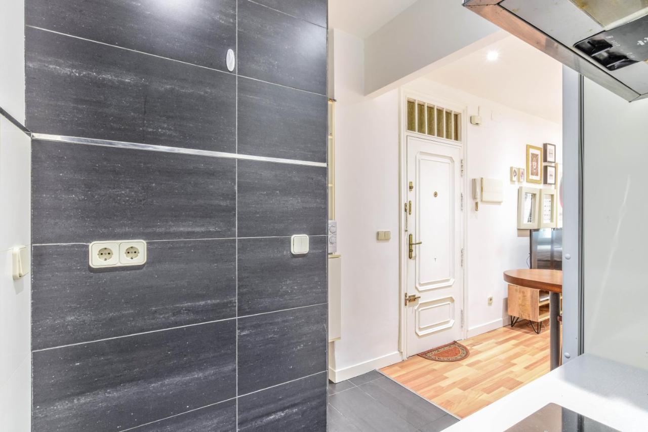 Апартаменти Apartamento Plaza De Lavpies Мадрид Екстер'єр фото